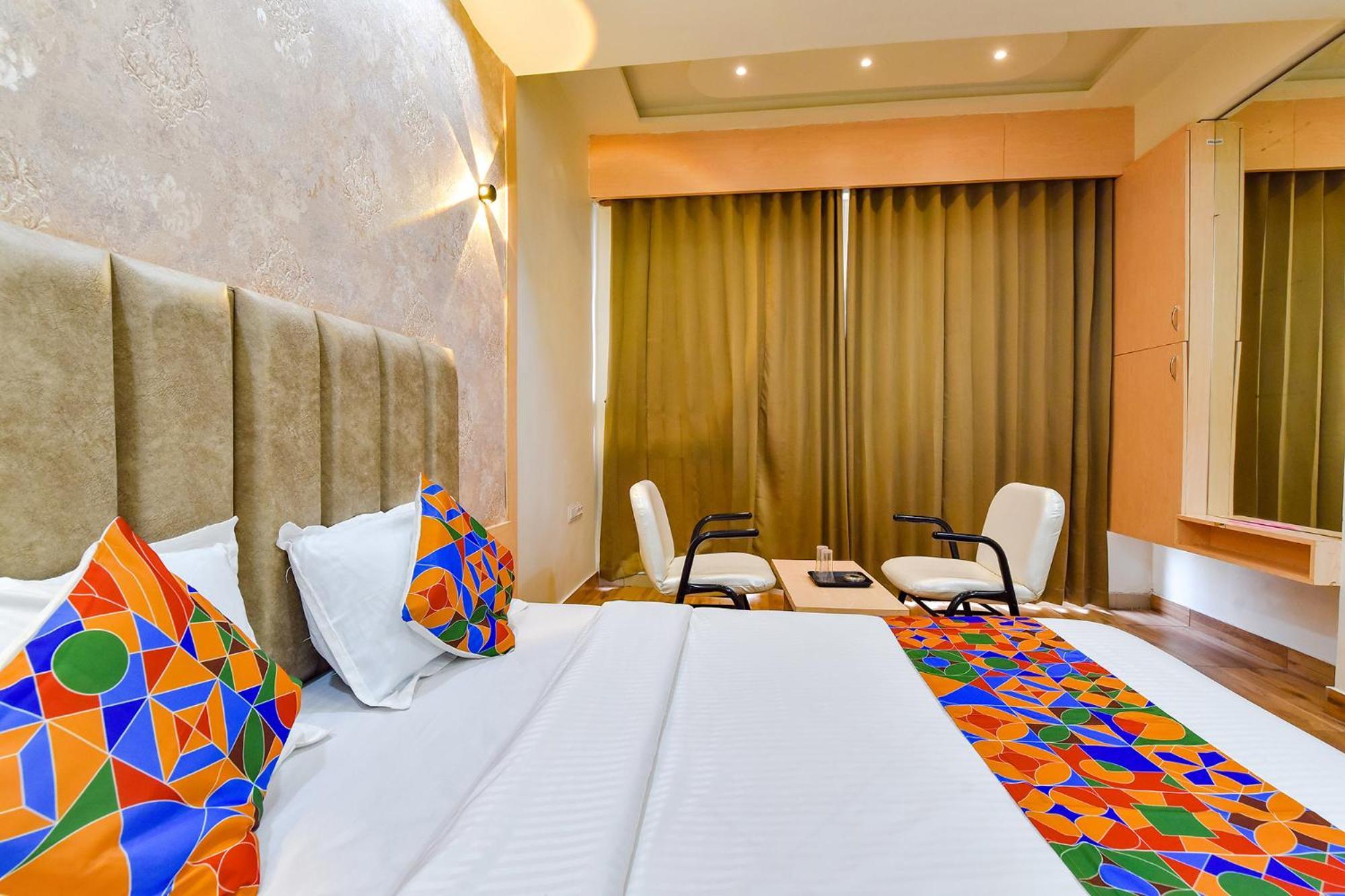 Fabhotel Symphony Grand Ahmedabad Luaran gambar