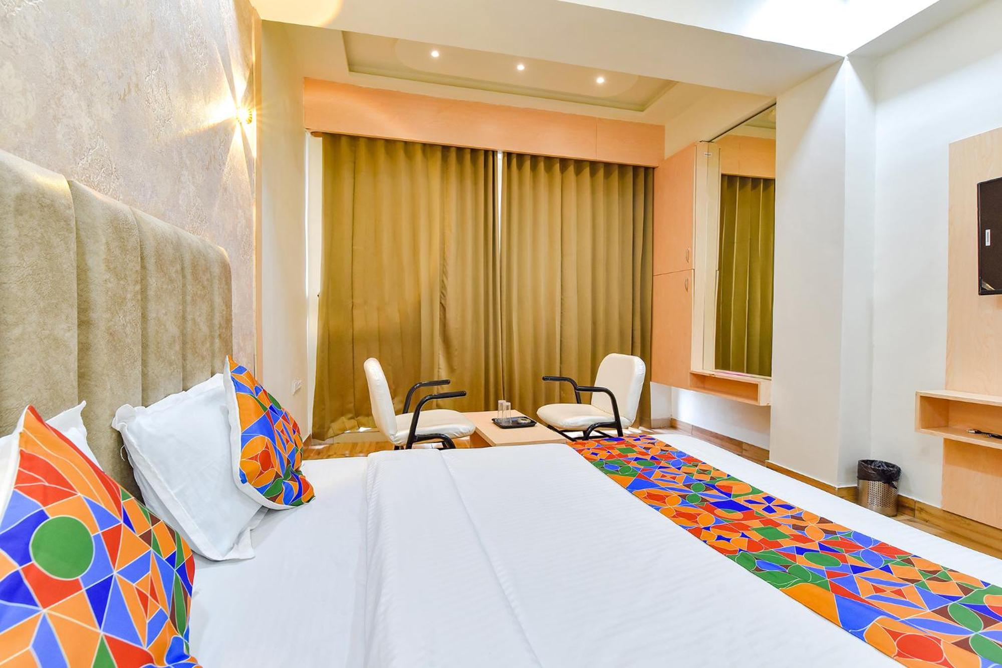 Fabhotel Symphony Grand Ahmedabad Luaran gambar