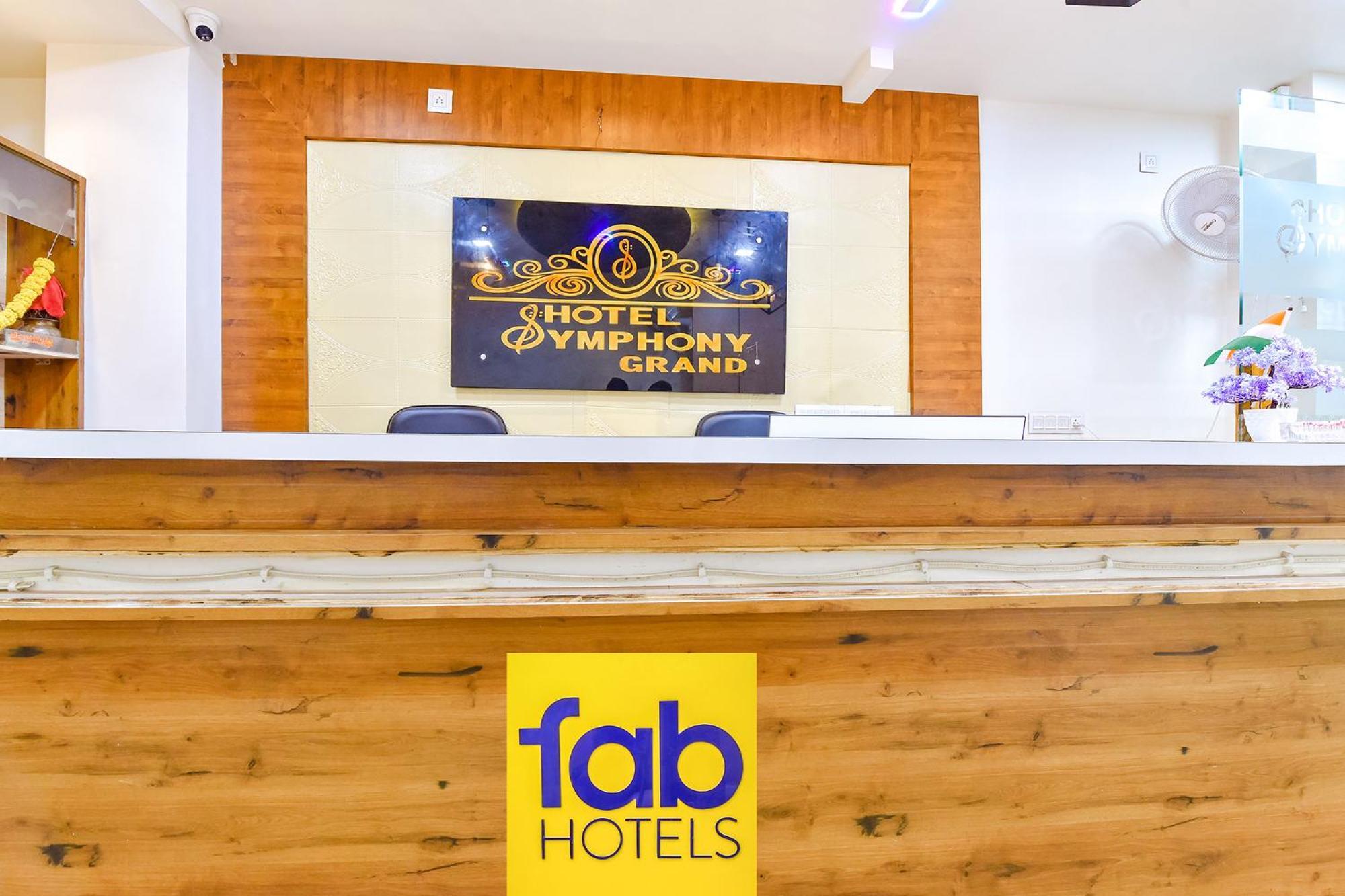 Fabhotel Symphony Grand Ahmedabad Luaran gambar